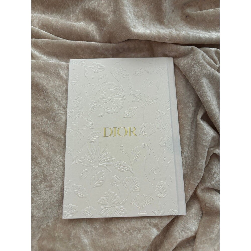 Dior Jadore journal - Picture 2 of 4